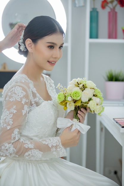 Charming Bridal Hairstyles for a Memorable Wedding Day