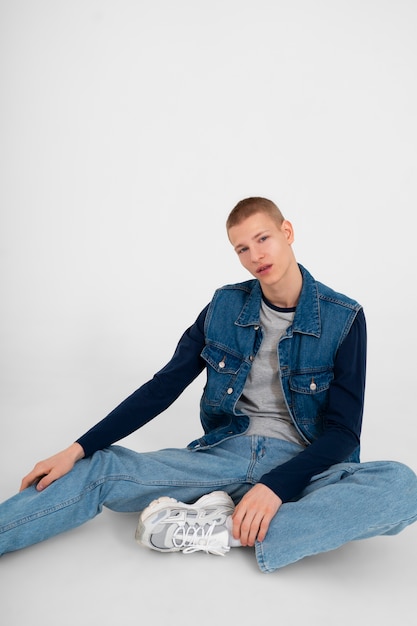 Revamp Your Wardrobe: Embrace 90s Vibes with Reformation Denim