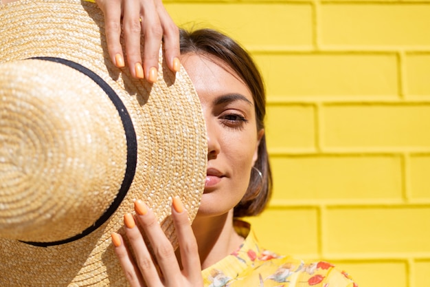 Top Straw Hats for Chic Sun Safety in 2023